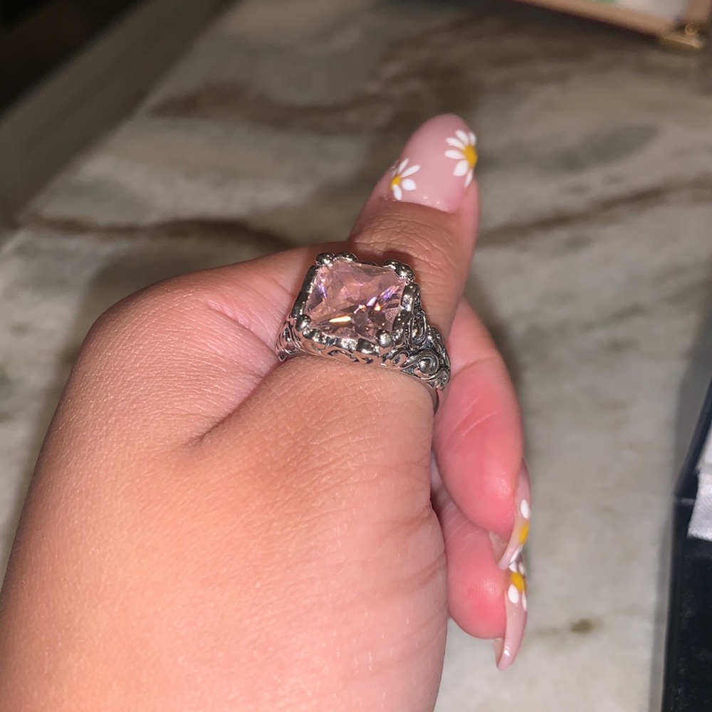 Pink ring - Picture 4 of 5